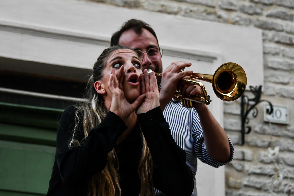 Festival Danza Urbana trombettista Giovanni Frulla con Monica Castorina Crediti BALDO